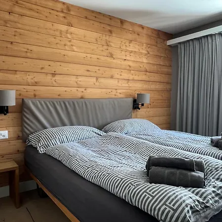 Appartement Amici 17 *